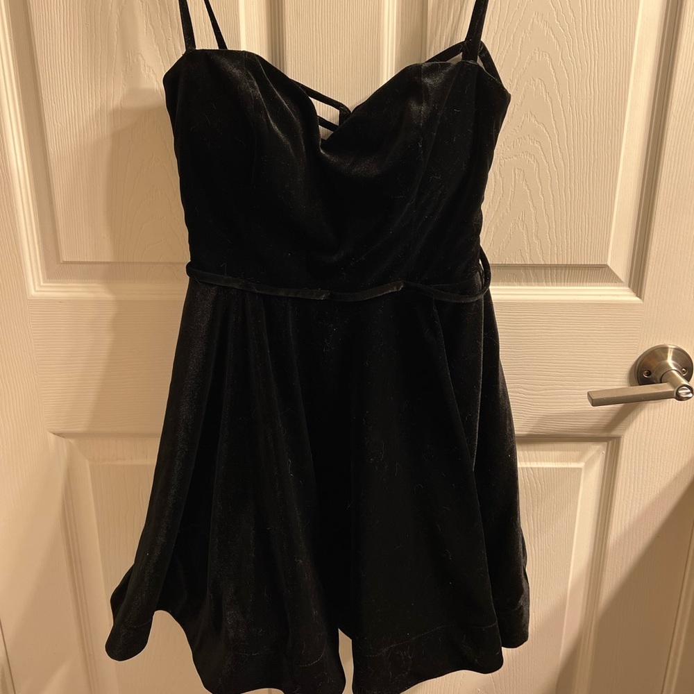 La Femme Black velvet dress